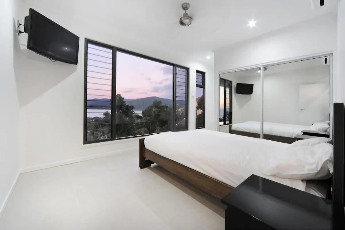 15 Kara - Luxurious Home With Million Dollar Views Airlie Beach 0*,  Αυστραλία
