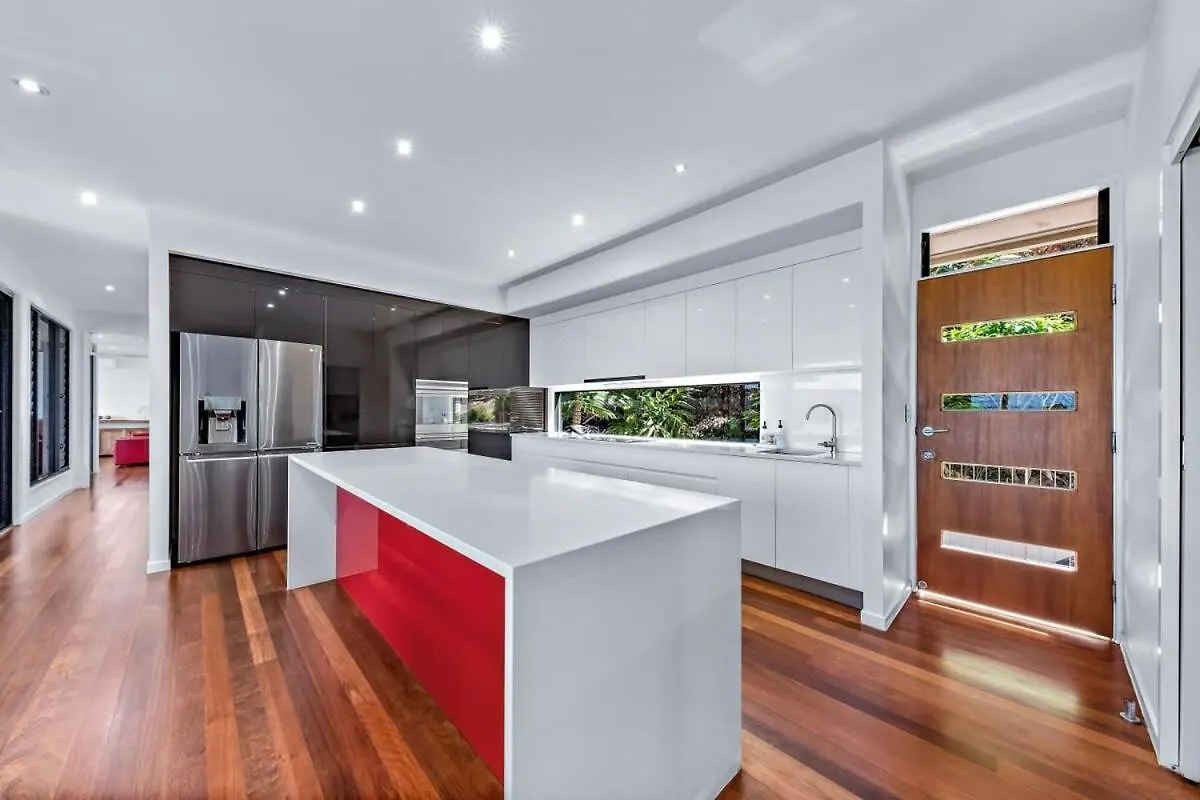 Holiday home 15 Kara - Luxurious Home With Million Dollar Views Airlie Beach