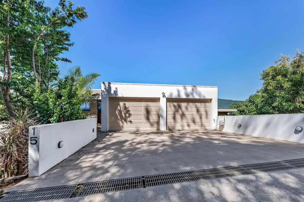 15 Kara - Luxurious Home With Million Dollar Views Airlie Beach Holiday home