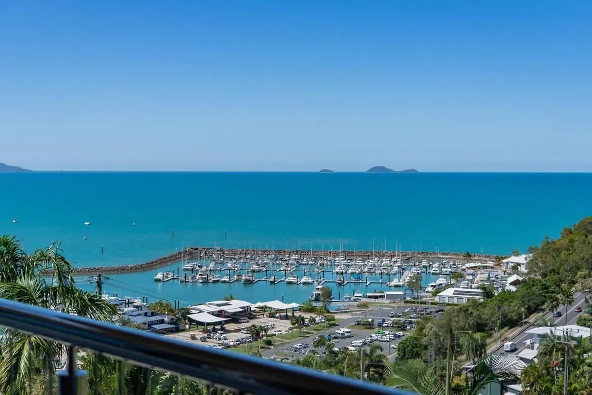 15 Kara - Luxurious Home With Million Dollar Views Airlie Beach 0*,