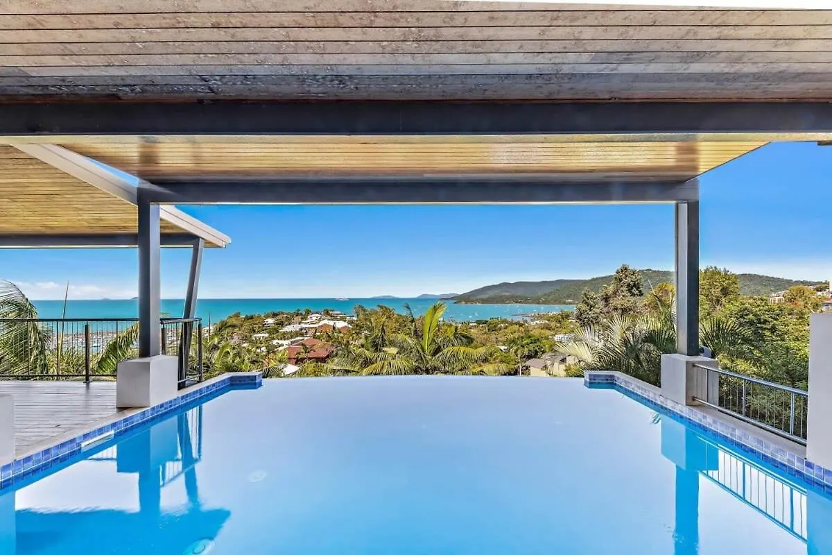 15 Kara - Luxurious Home With Million Dollar Views Airlie Beach Holiday home